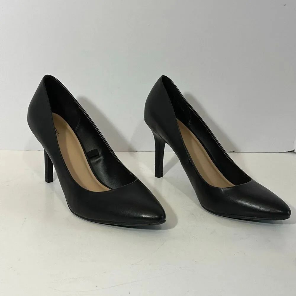 Merona Faux Leather Pointed-Toe-Pumps Black | Women Size 11